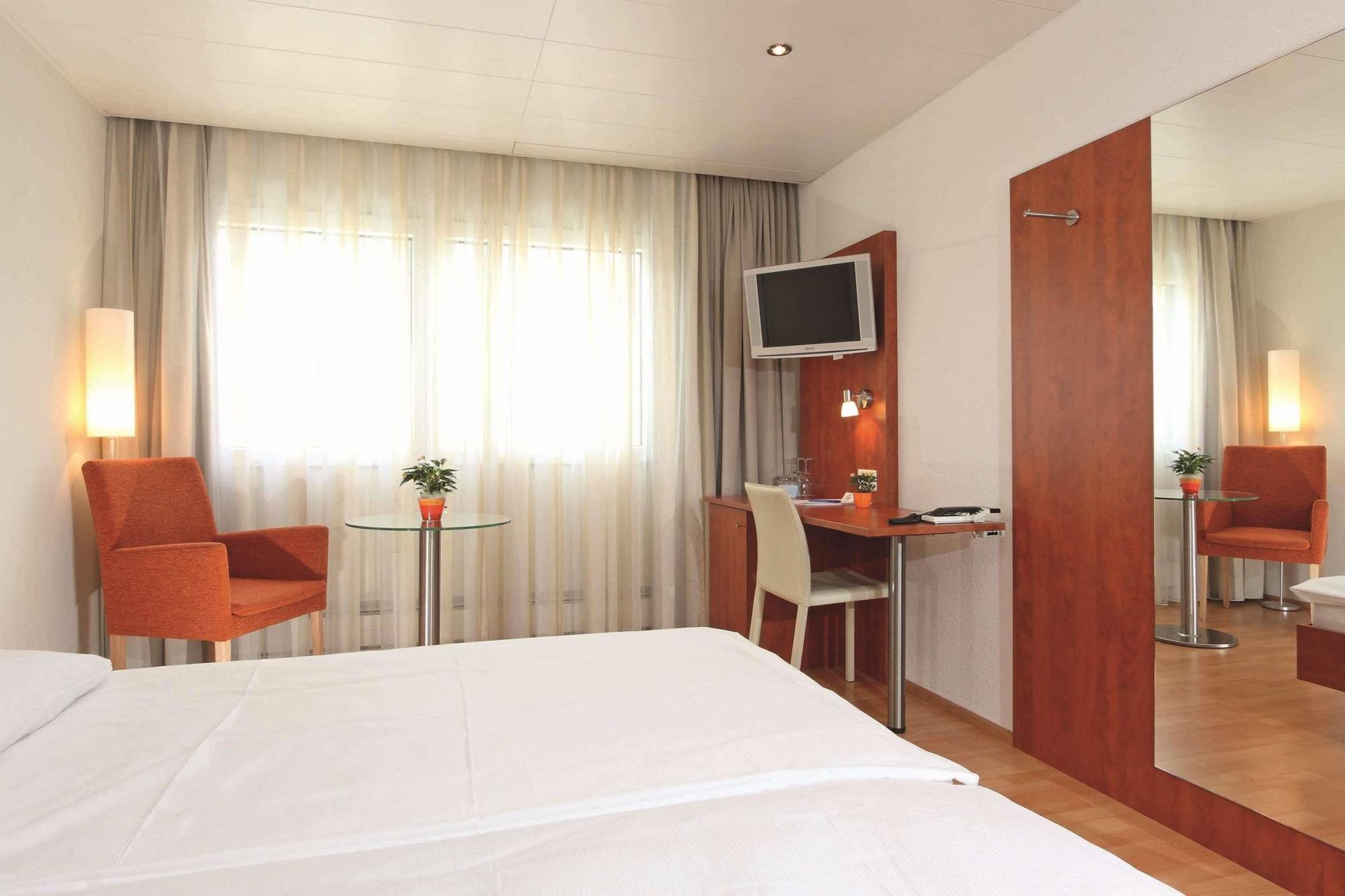 Aarauerhof - Self Check-In Hotel Room photo